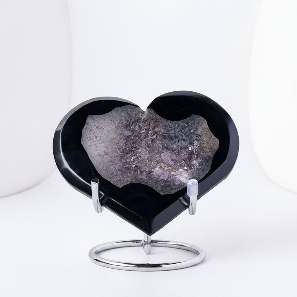 Natural lack Agate Geode Heart Crystals Bulk Wholesale gemstone piece