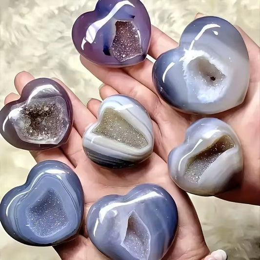 Natural Agate Geode Heart Crystals Bulk Wholesale crystal detail photo