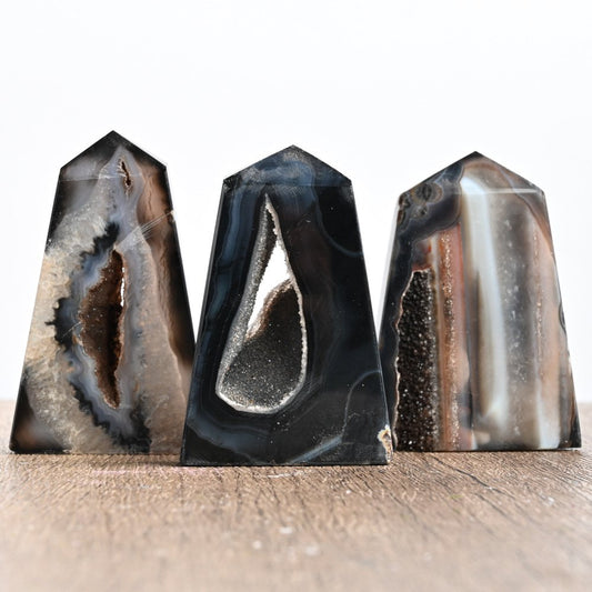 Natural Black Agate Geode Tower Crystals Bulk Wholesale crystal detail photo