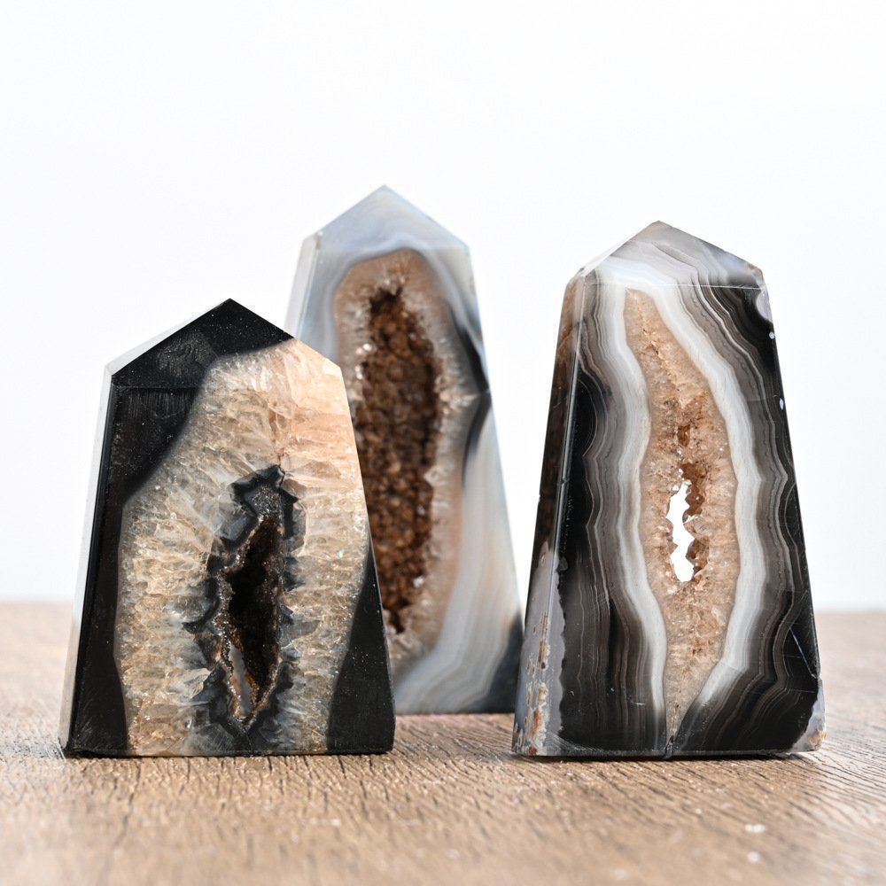Black Agate Geode Tower Crystals Bulk Wholesale gemstone wholesale display